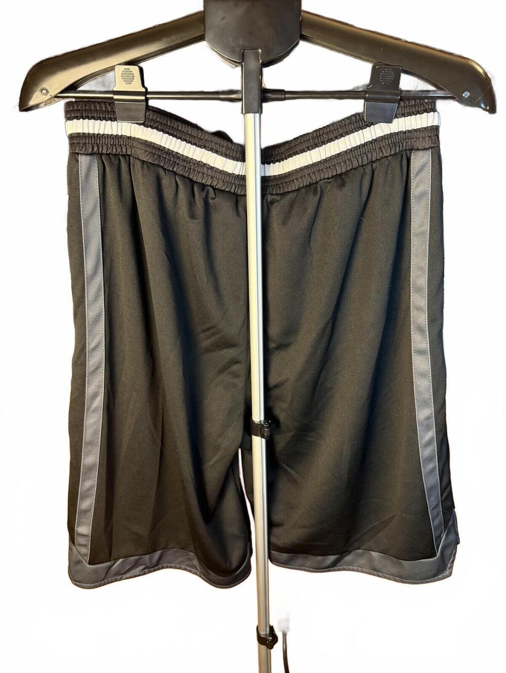 Hot Topic Ghostface Basketball Athletic Shorts sz XL baggy horror - Picture 2 of 2